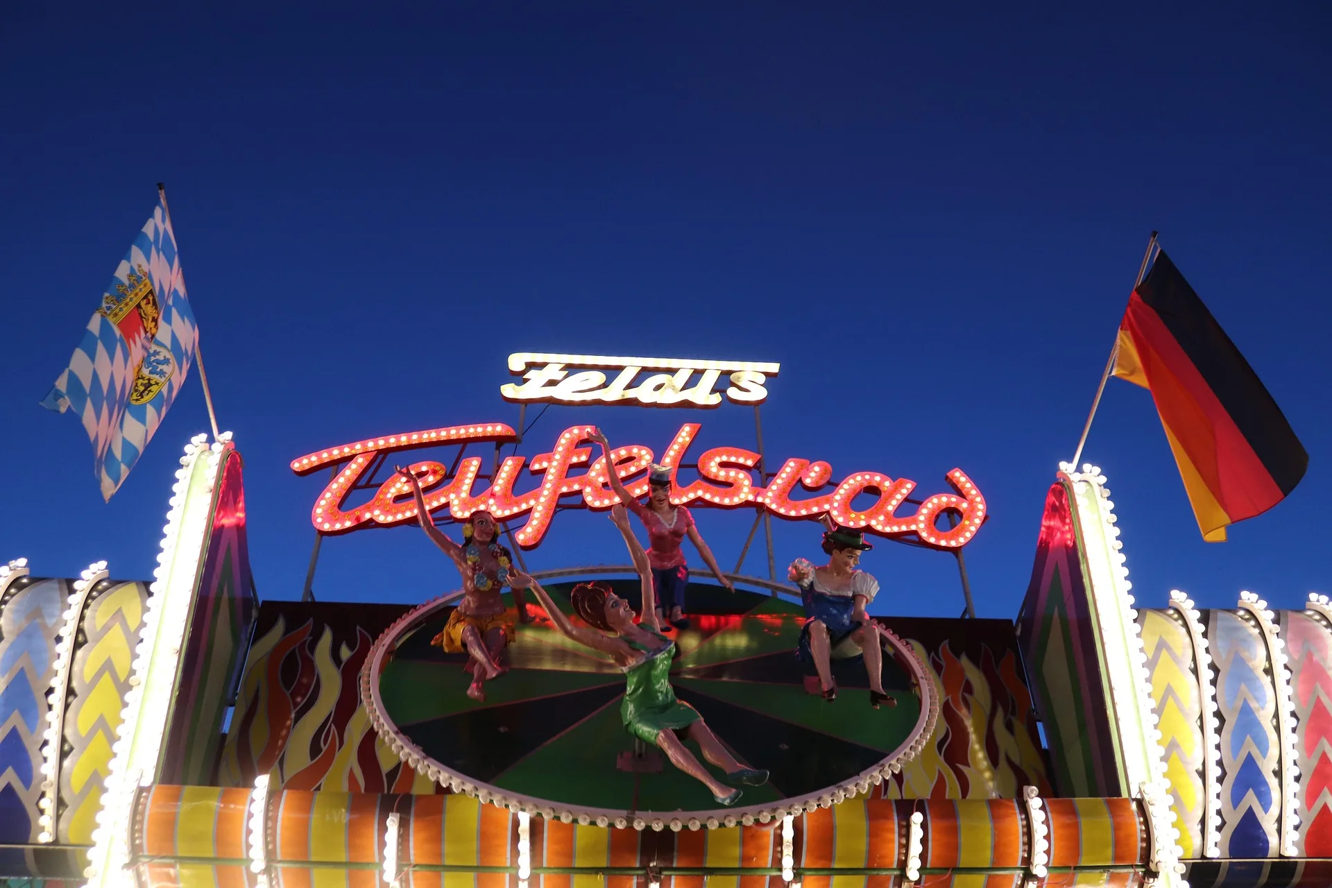 Μόναχο: Δωρεάν ποδηλατικά σορτς στο Oktoberfest για την προστασία των γυναικών από το upskirting
